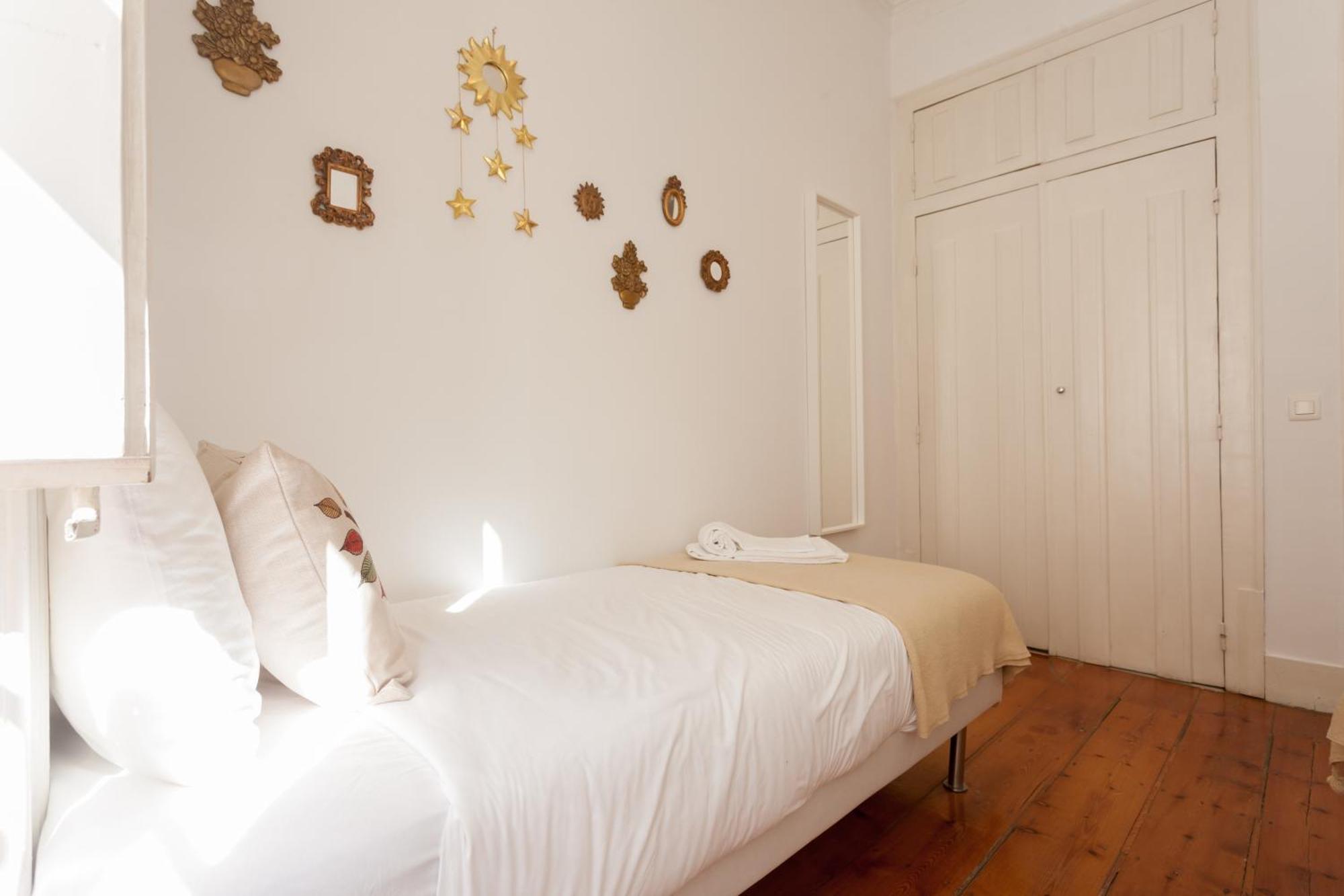Tejo Vintage Three-Bedroom Apartment - By Lu Holidays Lisboa المظهر الخارجي الصورة