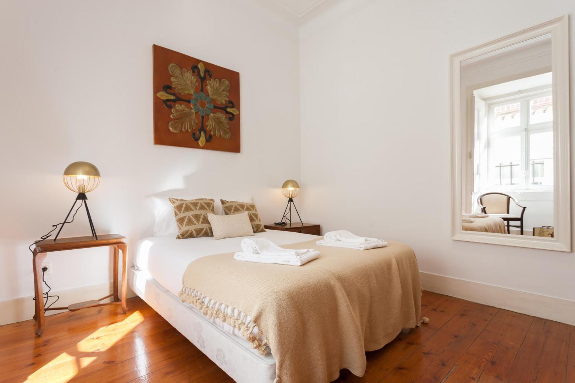Tejo Vintage Three-Bedroom Apartment - By Lu Holidays Lisboa المظهر الخارجي الصورة
